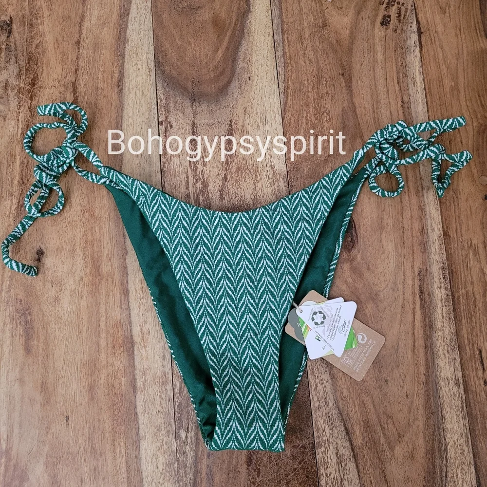 $87 Berlook Green Geometric Cut Out Bikini Set
